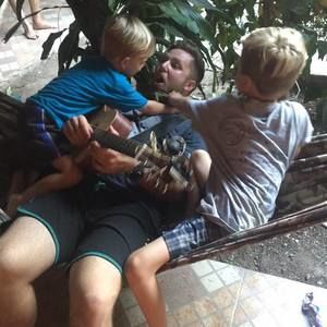 Meet your Posher, Don